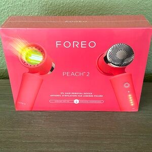 FOREO Peach 2 IPL hair removal device. Designed with more power.